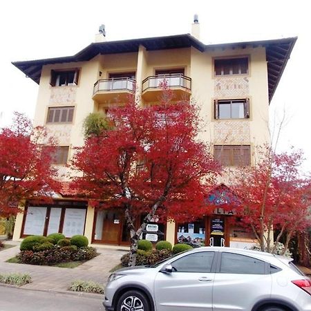 Apartamento Ensolarado No Centro De Gramado Lägenhet Exteriör bild