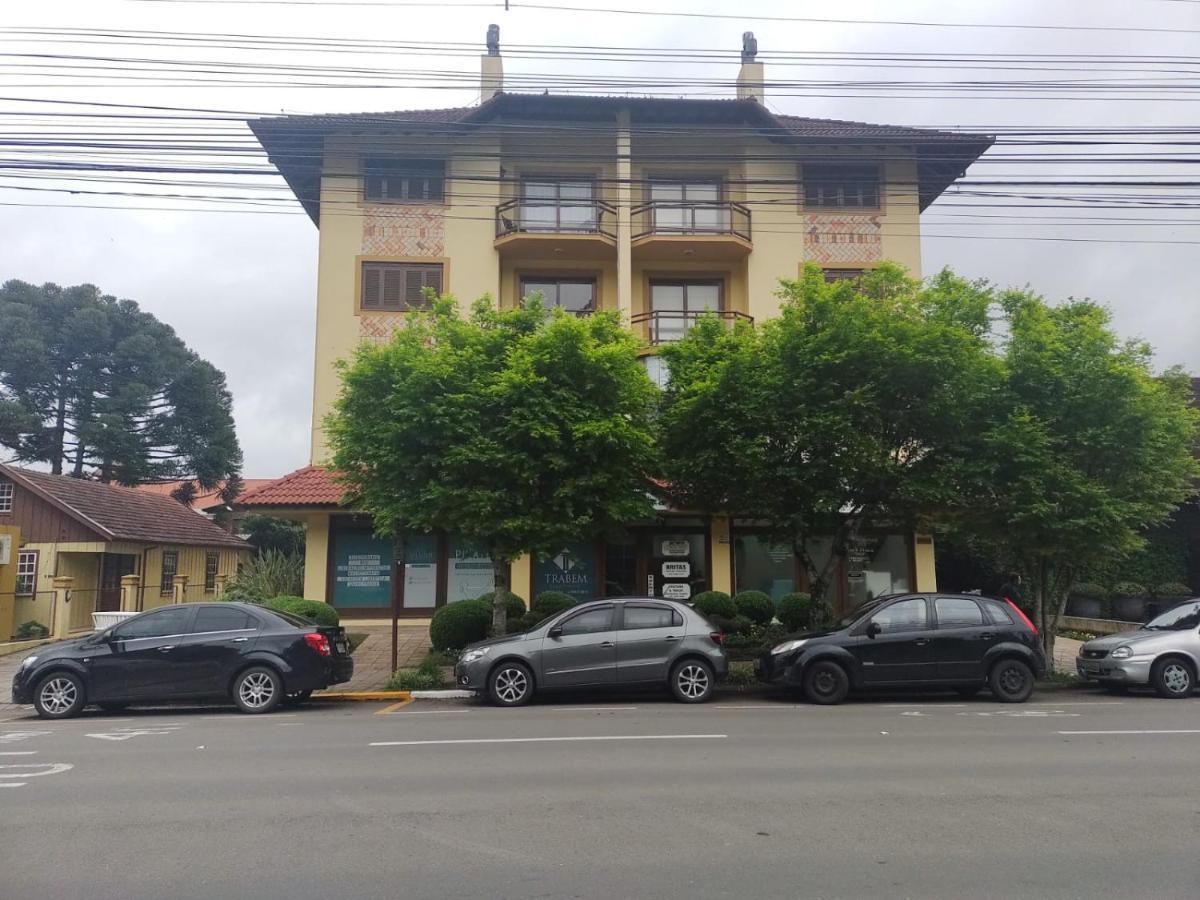 Apartamento Ensolarado No Centro De Gramado Lägenhet Exteriör bild